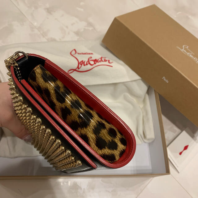 ルブタン　ウォレットバッグ　Louboutin