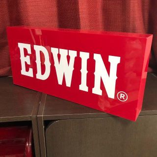 エドウィン(EDWIN)のEDWIN　ロゴのプラスチック製　置型看板(店舗用品)