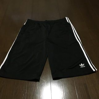 アディダス(adidas)のadidas ショートパンツ(ショートパンツ)