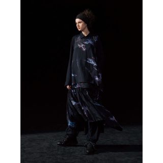 ヨウジヤマモト(Yohji Yamamoto)のレディース　y's 2021ss ブラウス　ステンドグラス柄(シャツ/ブラウス(半袖/袖なし))