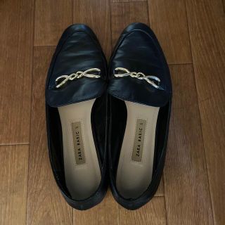 ザラ(ZARA)のZARA ローファー　37サイズ(ローファー/革靴)