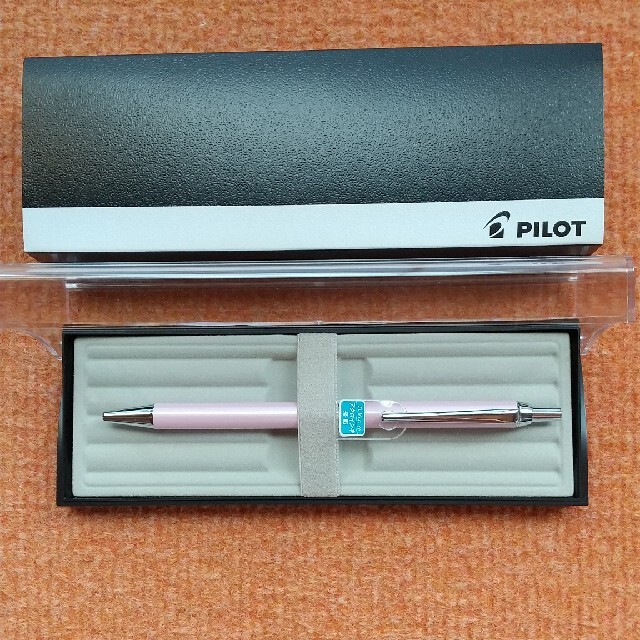 PILOT(パイロット)のボールペン インテリア/住まい/日用品の文房具(ペン/マーカー)の商品写真