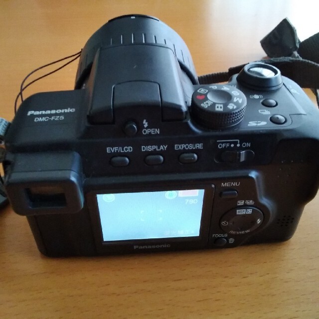 Panasonic(パナソニック)のデジタルカメラ スマホ/家電/カメラのカメラ(デジタル一眼)の商品写真