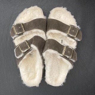 ビルケンシュトック(BIRKENSTOCK)のS.様専用　ビルケンシュトック　ファーサンダル　36(サンダル)