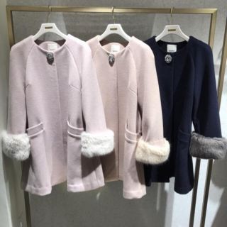 SNIDEL - 【超美品】【数日限り値下げ中】ビジューポイントノーカラー