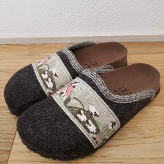 ビルケンシュトック(BIRKENSTOCK)のビルケンシュトック フェルト ボストン系 38 プロバンス刺繍(スリッポン/モカシン)