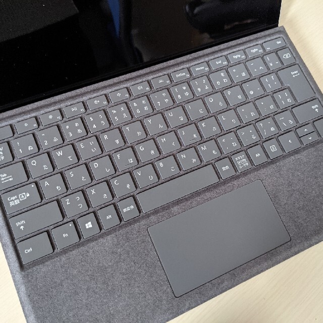 Surface Pro7 タイプカバー付き