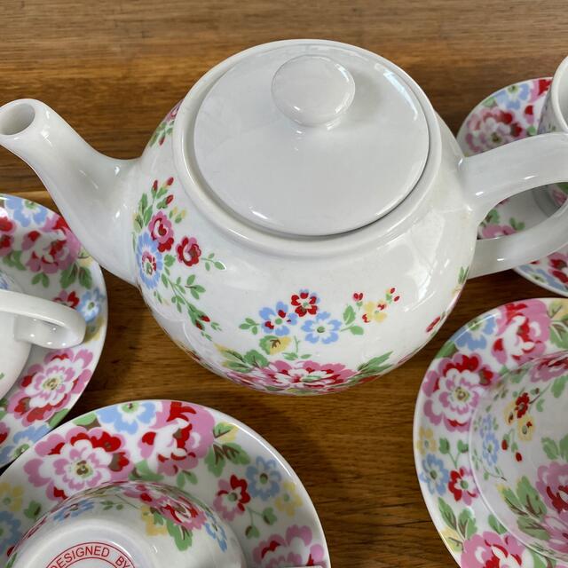 Cath Kidston - キャスキッドソン♡ スプレーフラワー柄 Cath Kidston - キャスキッドソン♡ スプレーフラワー柄