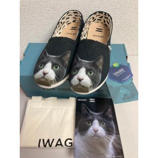 トムズ(TOMS)の24cm 未使用 TOMS × IWAGO スリッポン トムス 猫 キャット(スリッポン/モカシン)