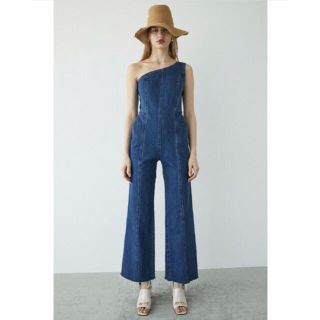 マウジー(moussy)のONE SHOULDER DENIM JUMPSUIT(オールインワン)