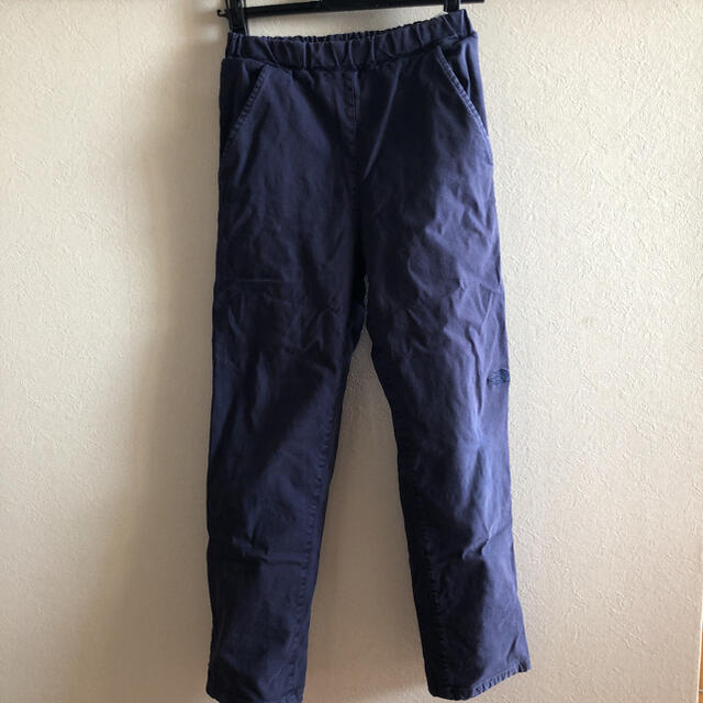 THE NORTH FACE(ザノースフェイス)のノースフェイス パンツ 暖パン 140 ネイビー キッズ/ベビー/マタニティのキッズ服男の子用(90cm~)(パンツ/スパッツ)の商品写真