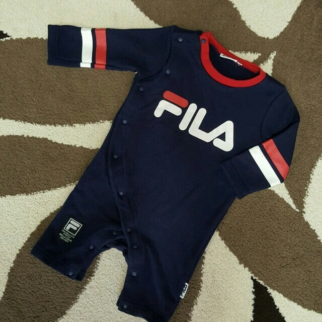 FILA(フィラ)の美品♡FILA♡スウェット地ロンパース キッズ/ベビー/マタニティのベビー服(~85cm)(ロンパース)の商品写真