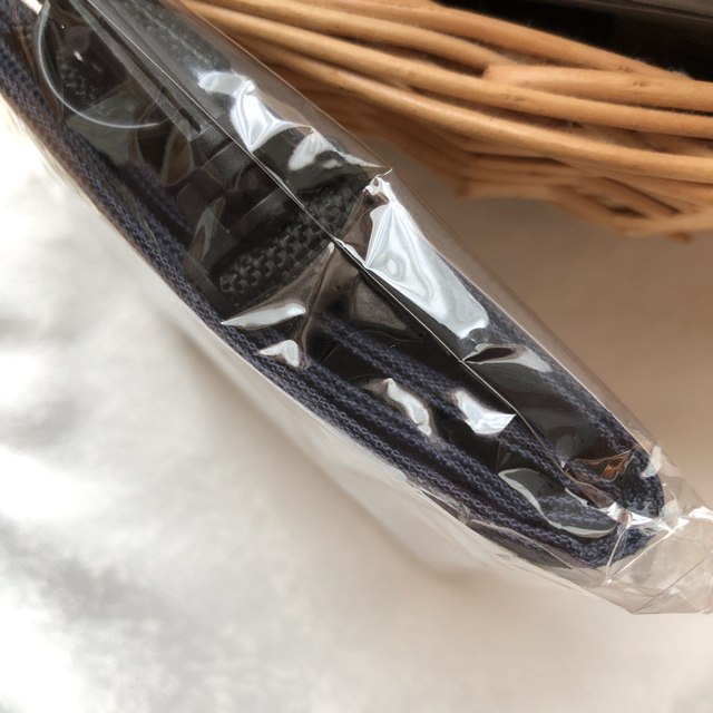 SHISEIDO (資生堂)(シセイドウ)の《未開封》資生堂　ワタシプラス　オリジナルサコッシュ レディースのバッグ(ショルダーバッグ)の商品写真
