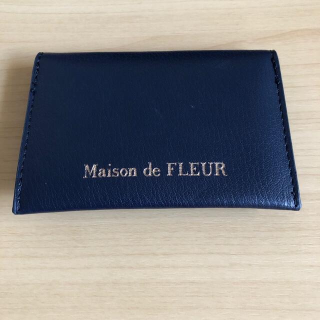 Maison de FLEUR(メゾンドフルール)のMaison de FLEUR カードケース　ネイビー レディースのファッション小物(名刺入れ/定期入れ)の商品写真
