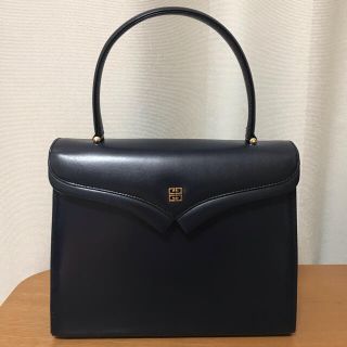 ジバンシィ(GIVENCHY)のGIVENCHY ハンドバッグ(ハンドバッグ)