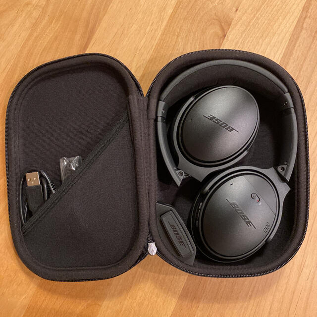 BOSE(ボーズ)の【極美品】BOSE QUIETCOMFORT 35 BLACK 黒 スマホ/家電/カメラのオーディオ機器(ヘッドフォン/イヤフォン)の商品写真