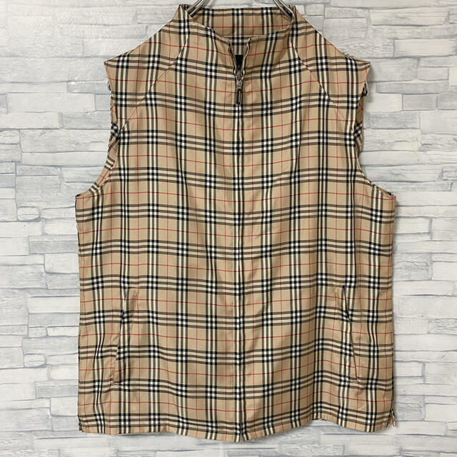 BURBERRY(バーバリー)の【美品】バーバリーゴルフ　ベスト　ノバチェック　　L レディースのトップス(ベスト/ジレ)の商品写真