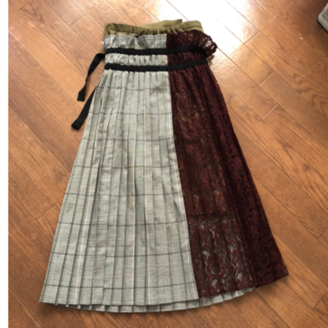 STUDIOUS(ステュディオス)のunited tokyo ユナイテッドトウキョウ　レイヤードスカート レディースのスカート(ひざ丈スカート)の商品写真