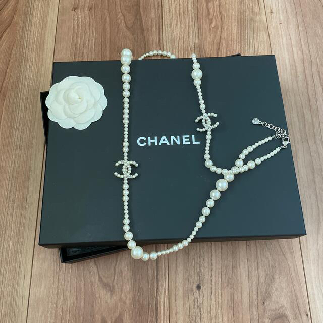 CHANEL(シャネル)の美品★CHANELパールロングネックレス★ レディースのアクセサリー(ネックレス)の商品写真