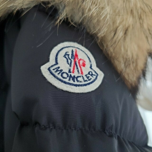MONCLER(モンクレール)のモンクレール　クロエ　ブラック　MONCLER　 レディースのジャケット/アウター(ダウンコート)の商品写真