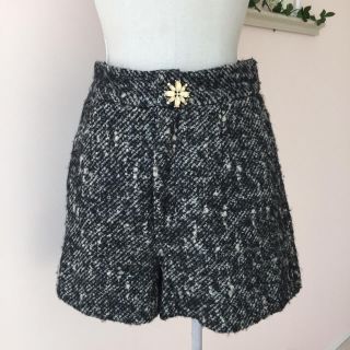 ジルバイジルスチュアート(JILL by JILLSTUART)の美品◆ジルスチュアート◆黒ジャガードショートパンツ◆JILLSTUARTサイズM(ショートパンツ)