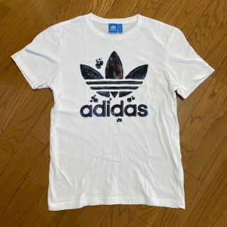 アディダス(adidas)のadidas Tシャツ(Tシャツ/カットソー(半袖/袖なし))