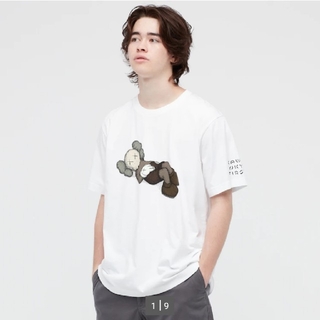 ユニクロ(UNIQLO)のKAWS UT グラフィックTシャツ (半袖 レギュラ XXL WHITE)(Tシャツ/カットソー(半袖/袖なし))