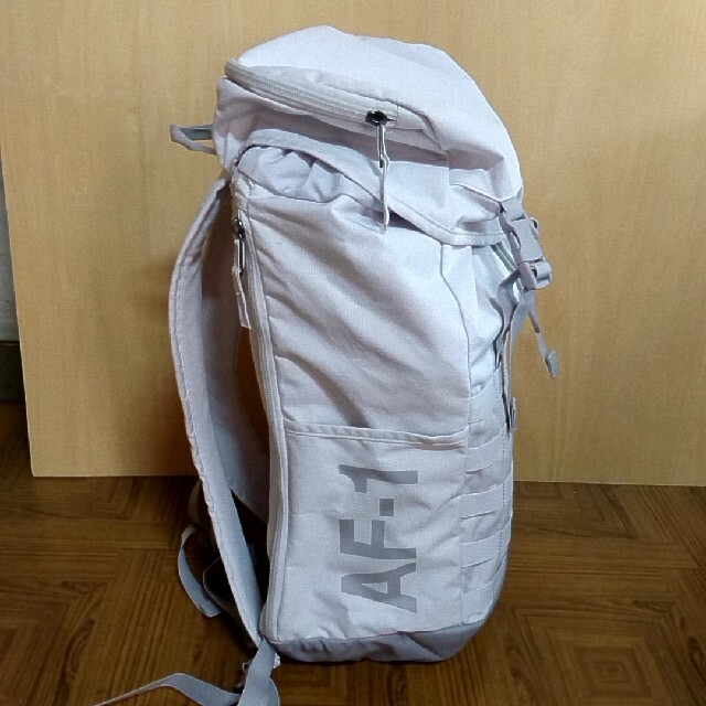 NIKE(ナイキ)の美品 ナイキ エアフォース１ リュックサック  バックパック メンズのバッグ(バッグパック/リュック)の商品写真