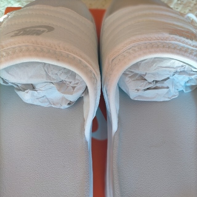 NIKE(ナイキ)のNIKE サンダル レディース ホワイト スポーツサンダル アスナ  レディースの靴/シューズ(サンダル)の商品写真