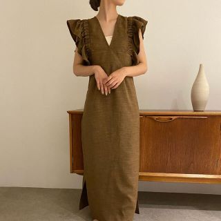 トゥデイフル(TODAYFUL)のI_am v neck frill ops brown(ロングワンピース/マキシワンピース)