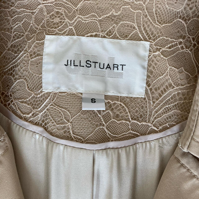 JILL by JILLSTUART(ジルバイジルスチュアート)のJILL byジルシチューアート レディースのジャケット/アウター(トレンチコート)の商品写真