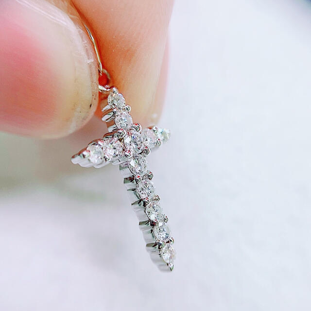 ☆0.37ct☆✨クロス ダイヤモンドK18WGペンダントネックレス-