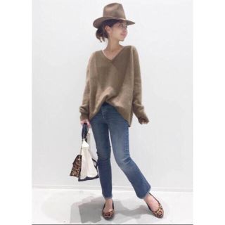 アパルトモンドゥーズィエムクラス(L'Appartement DEUXIEME CLASSE)のアパルトモン ★ mohair vネック knit ベージュ　ニット(ニット/セーター)