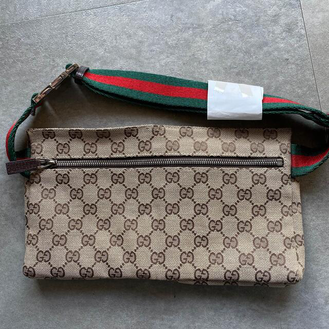 Gucci(グッチ)のGUCCI ボディバッグ　新品未使用品 メンズのバッグ(ボディーバッグ)の商品写真