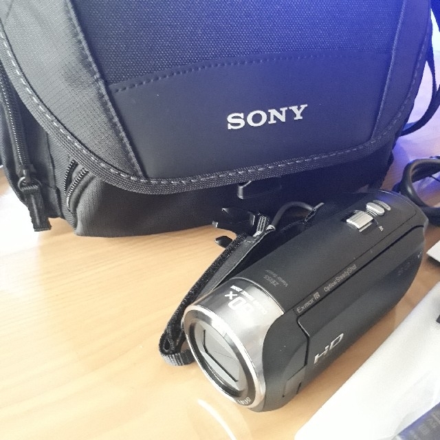 SONY(ソニー)のSONY HDR-CX470(B)ショルダーバッグ付き！ スマホ/家電/カメラのカメラ(ビデオカメラ)の商品写真