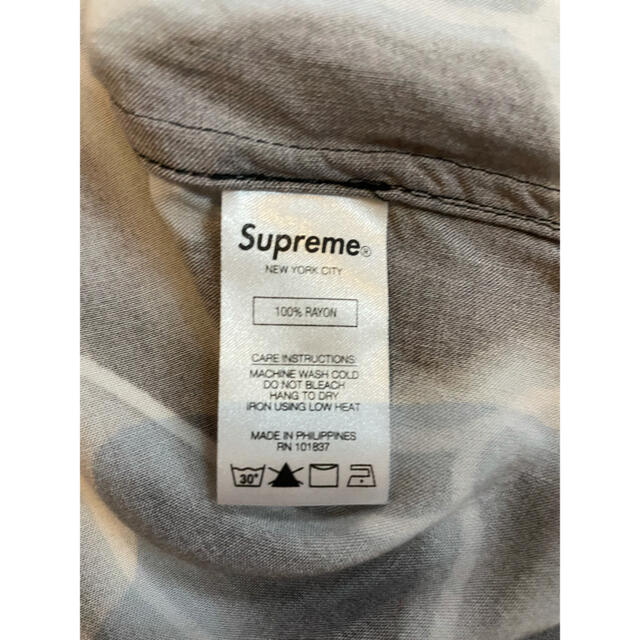 Supreme(シュプリーム)のSupreme dancing rayon shirt メンズのトップス(シャツ)の商品写真