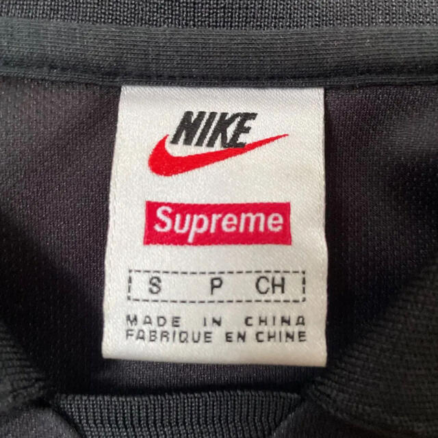 Supreme(シュプリーム)の新品　Supreme Nike ジュエル ストライプ サッカー ジャージー　S メンズのトップス(Tシャツ/カットソー(半袖/袖なし))の商品写真