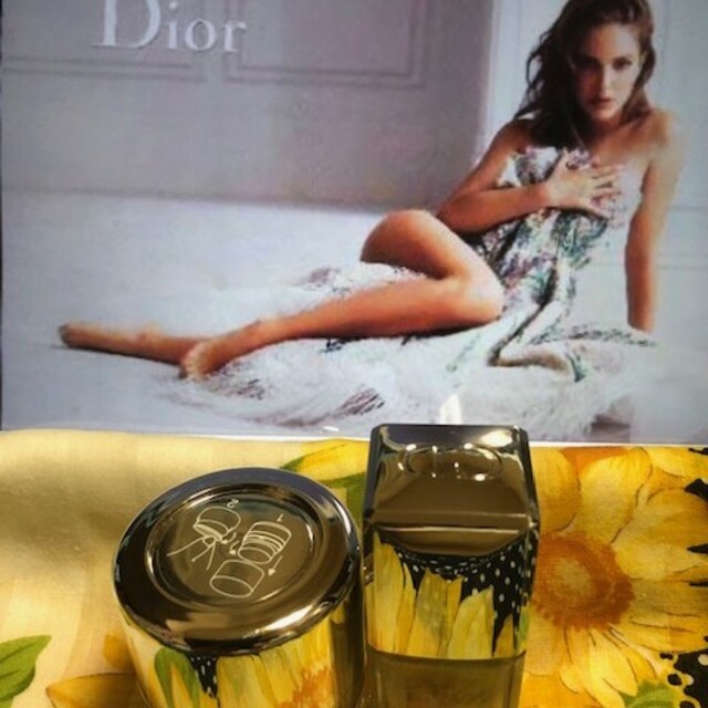 Christian Dior(クリスチャンディオール)のディオール フェイスパウダー コスメ/美容のベースメイク/化粧品(フェイスパウダー)の商品写真