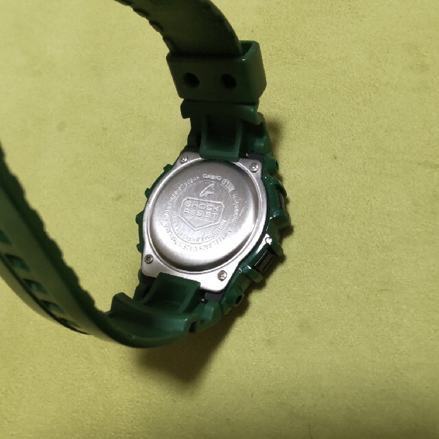 G-SHOCK(ジーショック)のG-SHOCK グリーンカラ―ズ タフソ―ラ― G2300GR   メンズの時計(腕時計(デジタル))の商品写真