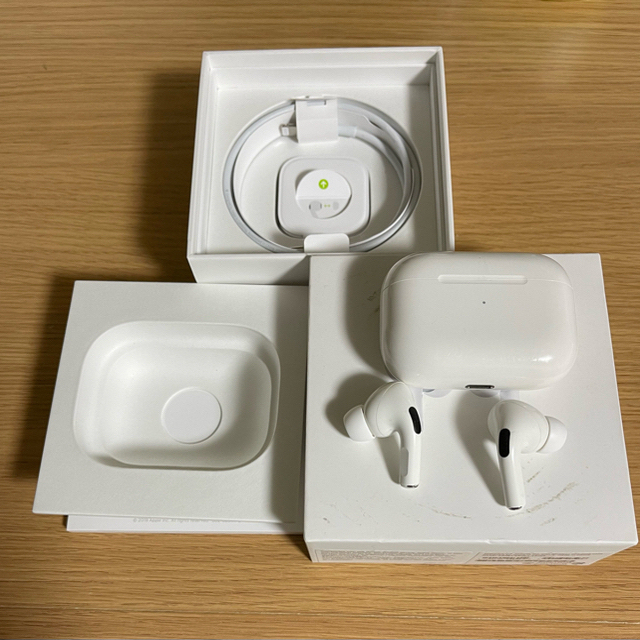 ヘッドフォン/イヤフォンAirPods Pro