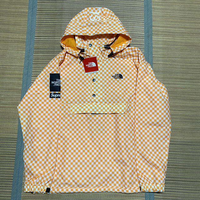 日本未発売！ Supreme × The North Face パーカー