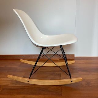 イームズ(EAMES)のモダニカ　イームズ　ロッキングチェア(ロッキングチェア)