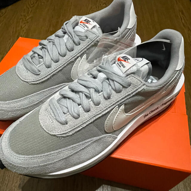 sacai(サカイ)のサカイ フラグメント ナイキ  LDワッフル 28.5cm 新品未使用 NIKE メンズの靴/シューズ(スニーカー)の商品写真