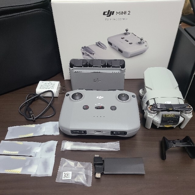 柔らかな質感の mini2 dji fly マビック 新品/未使用 combo more