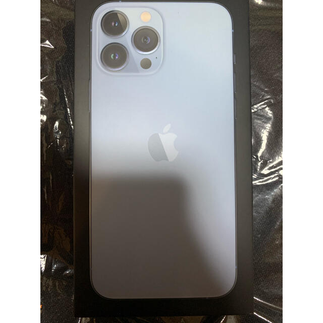 Apple(アップル)のiPhone13 Pro Max シエラブルー 256GB 未開封新品 スマホ/家電/カメラのスマートフォン/携帯電話(スマートフォン本体)の商品写真