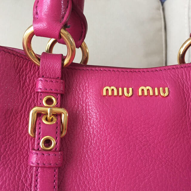 7日まで限定価格！！美品【miu miu】 マドラス 2wayショルダーバッグ