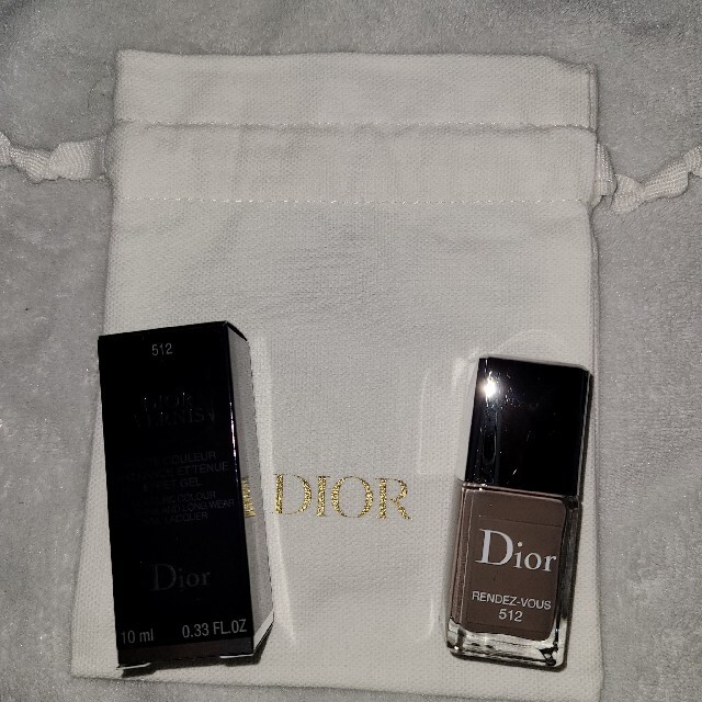 Dior(ディオール)のDiorネイル512 コスメ/美容のネイル(ネイル用品)の商品写真