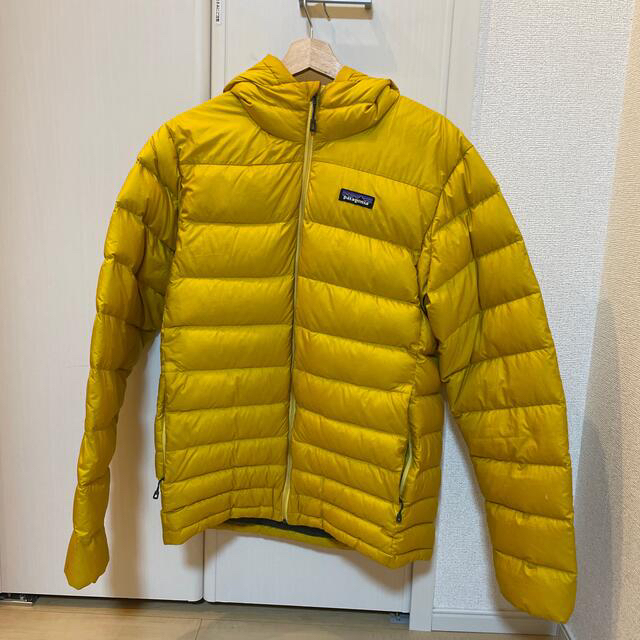 patagonia - patagonia メンズ ダウンセーター フーディ sサイズの通販