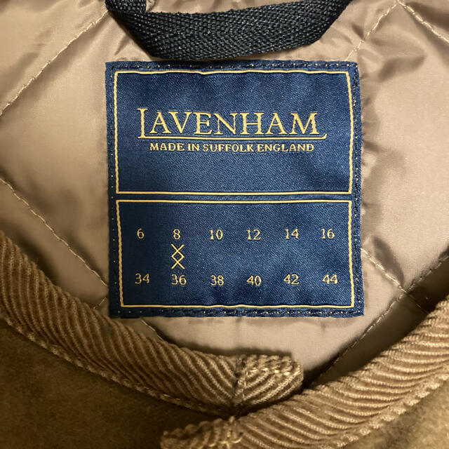 LAVENHAM(ラベンハム)のLAVENHAM スプリット パルグレーブ モールスキンキルティングコート レディースのジャケット/アウター(ダウンコート)の商品写真