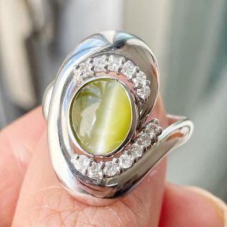 【新品鑑別付き】クリソベリルキャツアイ4.5ct ダイヤモンド プラチナ　リング(リング(指輪))